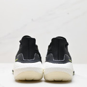ADIDAS Ultraboost DNA UB7.0全掌爆谷休閒運動鞋跑鞋波鞋Y3772
